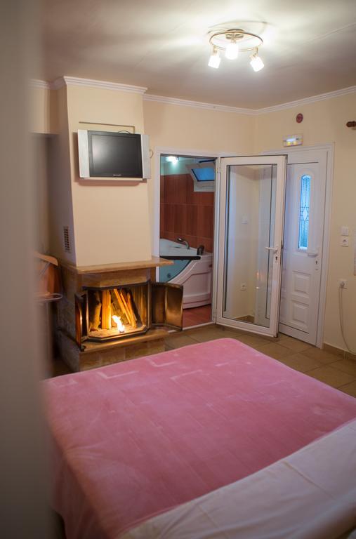 Voras Apartments Káto Loutrákion Екстериор снимка
